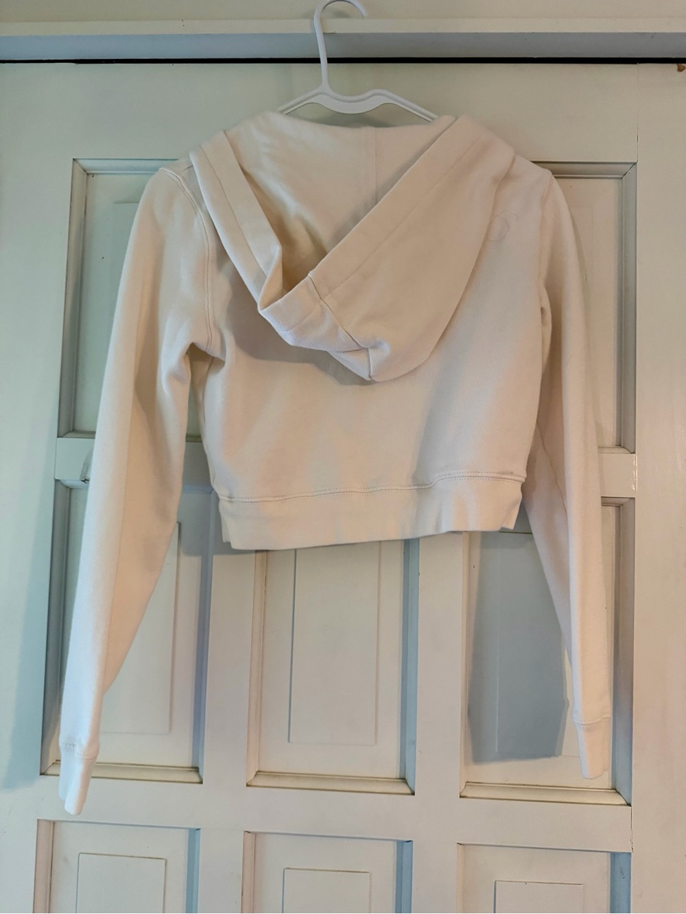 American Eagle Outfitters Off-White Cropped Zip Hoodie - Picture 4 of 4